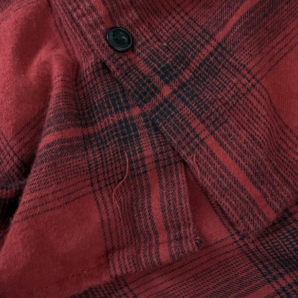 Quiksilver Flannel Shirt Mens Size Large Red Plaid Button Up Cotton - Picture 8 of 11